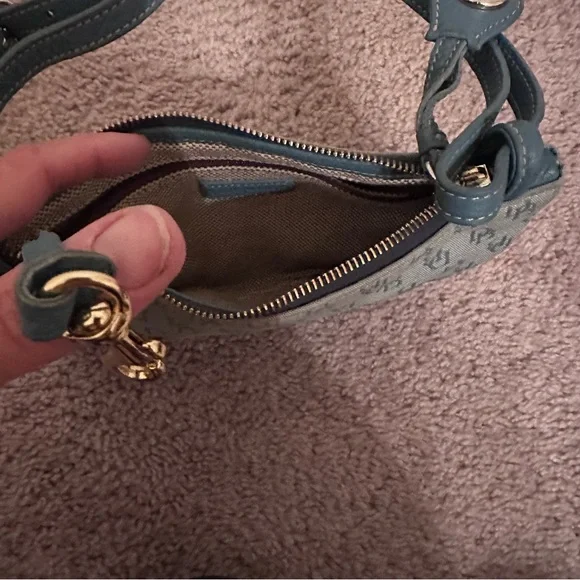 Dooney & Bourke Vintage Blue Envelope Shoulder Bag - Picture 9 of 11